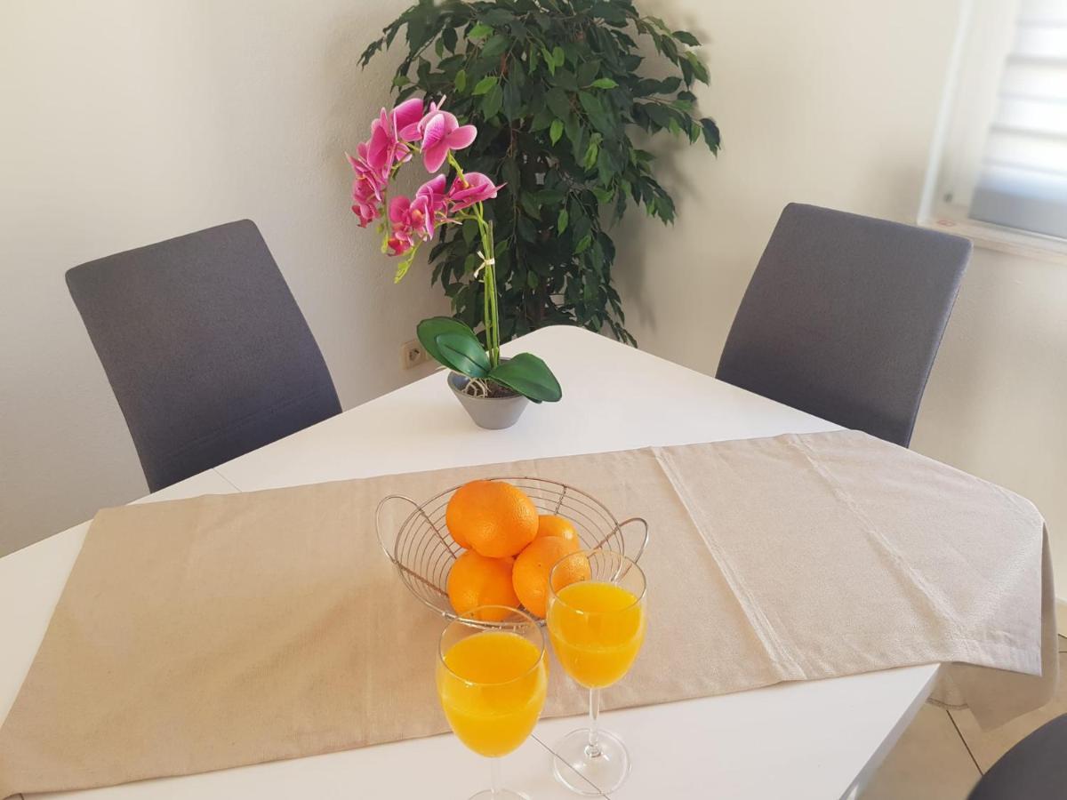 Apartman Mia With Pool1 Split Exterior photo