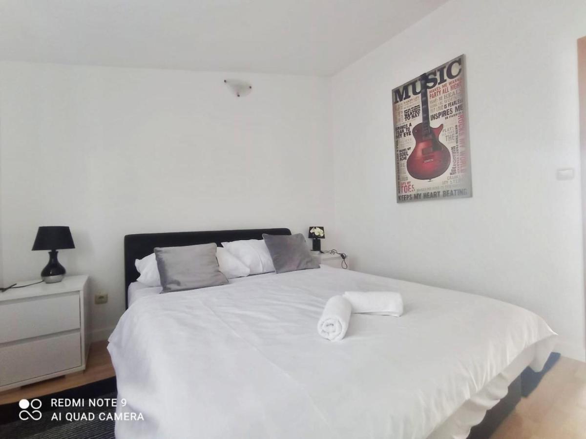 Apartman Mia With Pool1 Split Exterior photo
